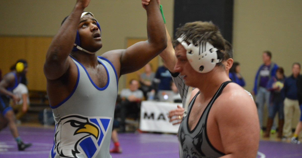 Nine Wrestlers Qualify for NAIA Championships for WBC