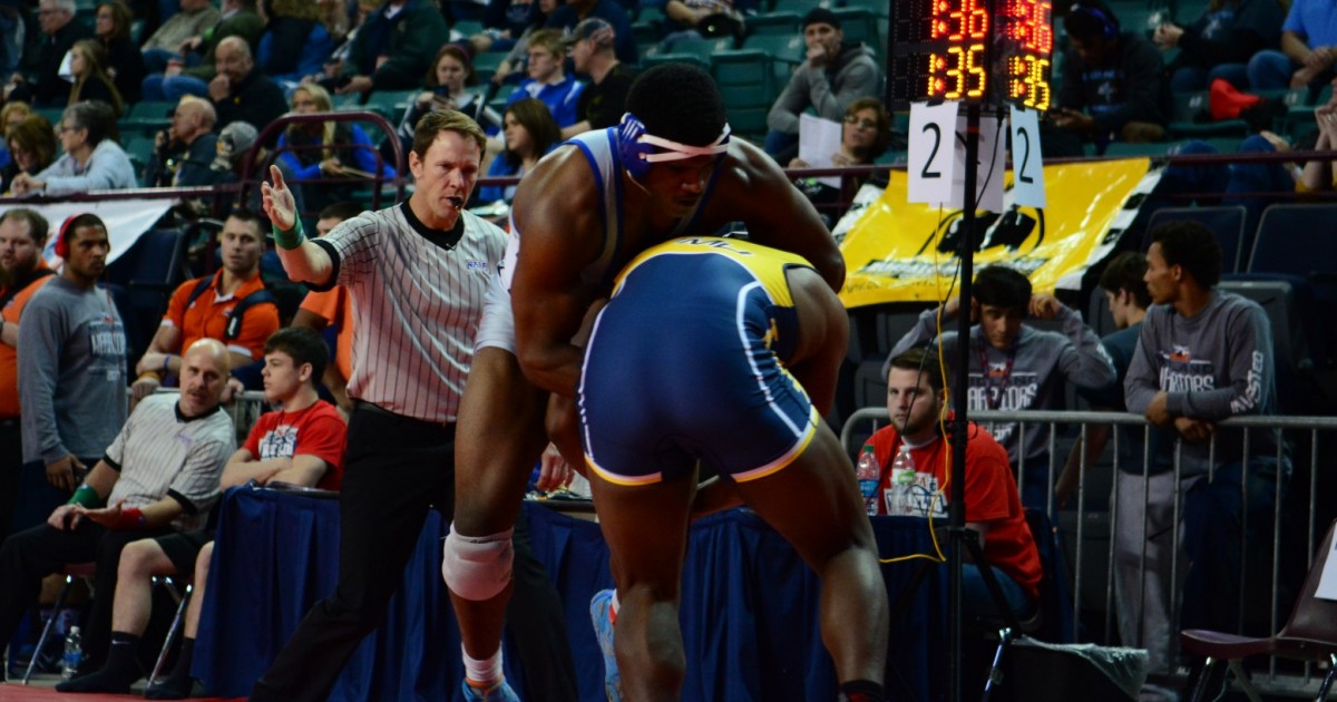 Fraley and Thomas Advance to Semifinals at NAIA National Championship