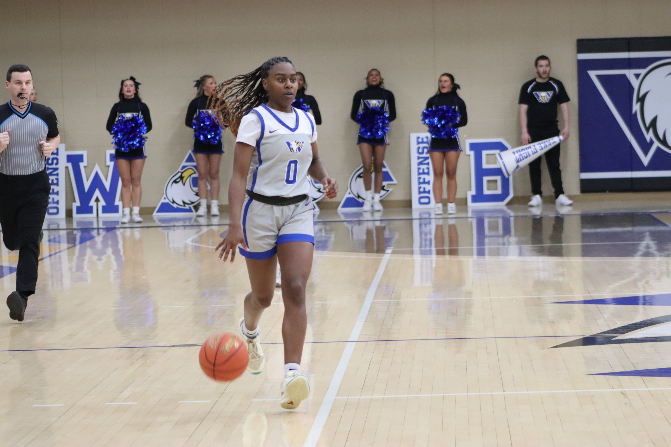 Lady Eagles Roll Mustangs in AMC Quarterfinals