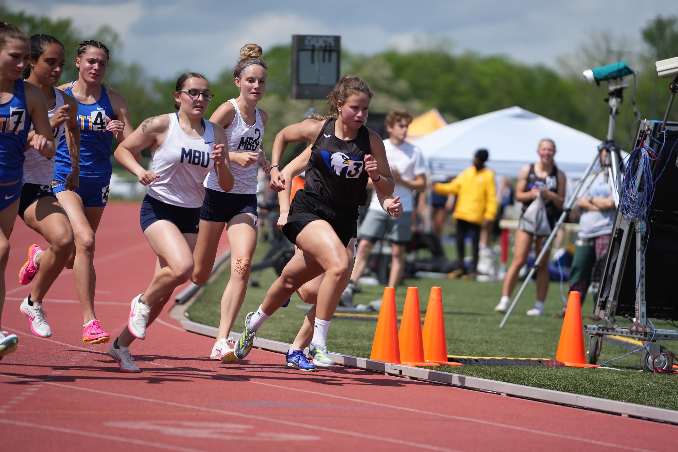 Coleman, Jonker Earn Postseason Awards at AMC Outdoor Championships